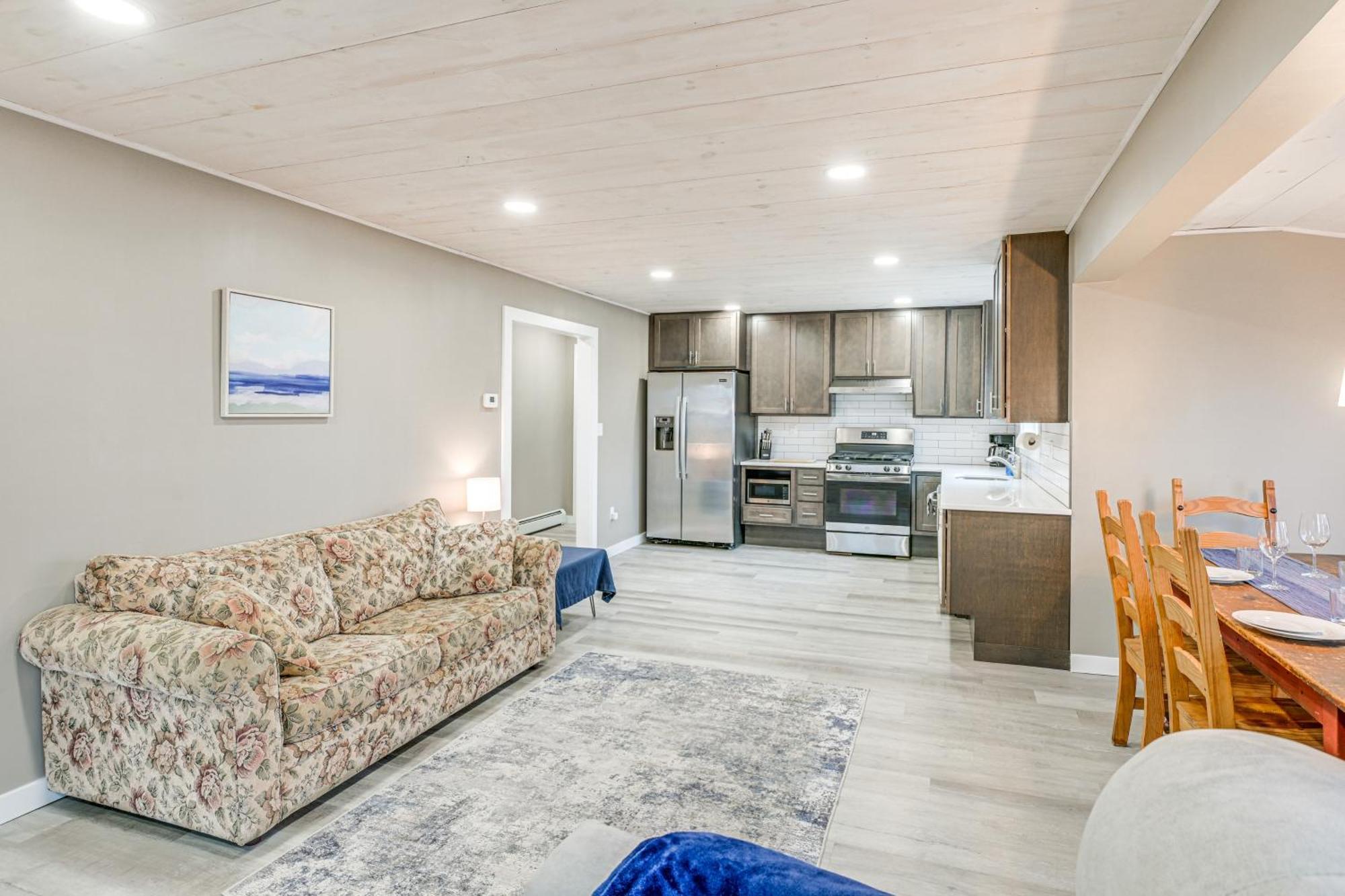 Cozy Maine Getaway Covered Deck, Walk To Beach! Lubec Esterno foto